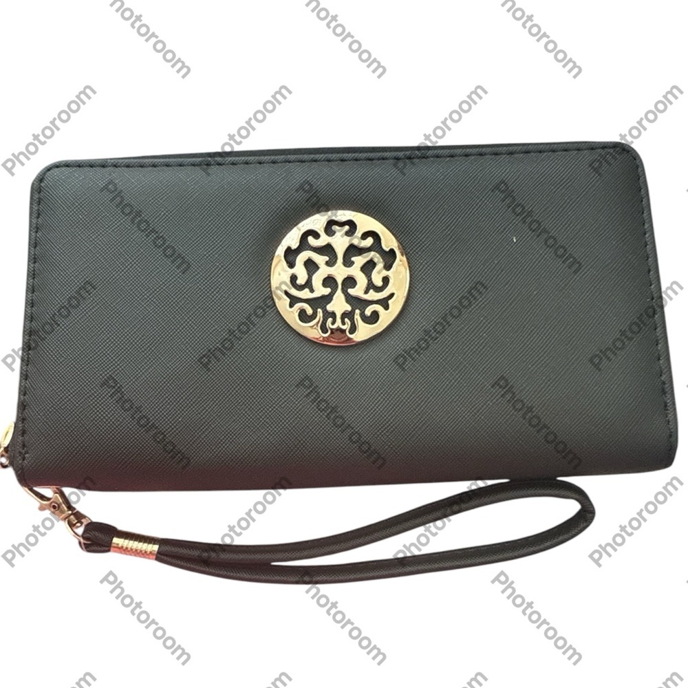 NWT Rebecca & Rifka Wristlet